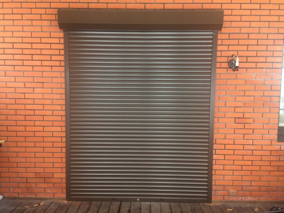 Роллеты Алютех золотой дуб