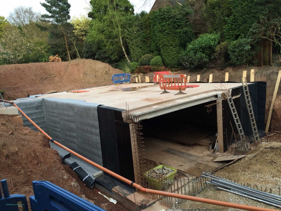 Дом с подземным гаражом