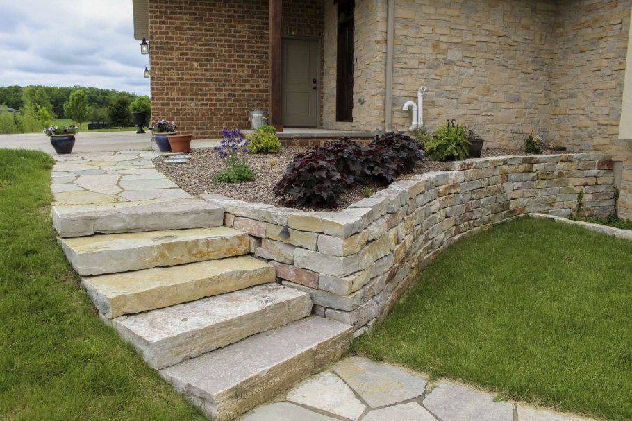 Террасирование склонов плитняк