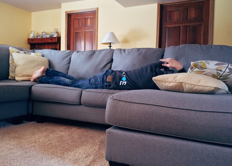 П-образные диваны для гостиной