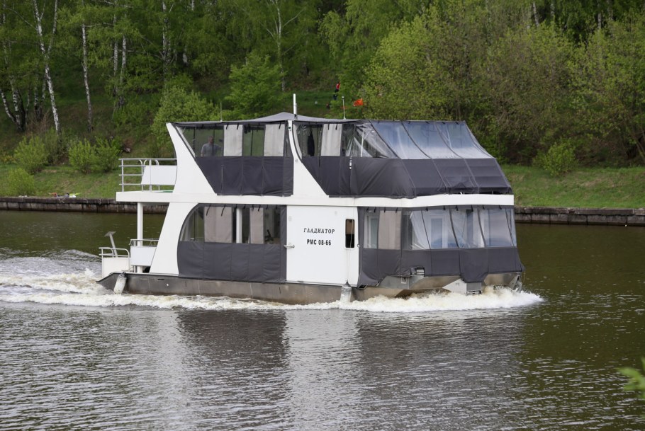 Саратовские хаусботы