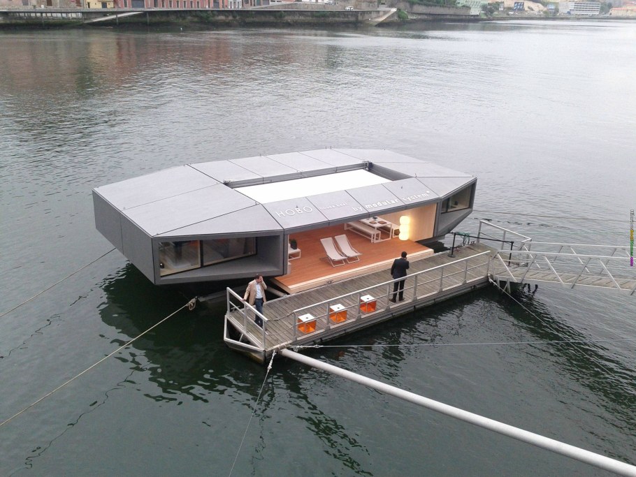 Бетонный хаусбот