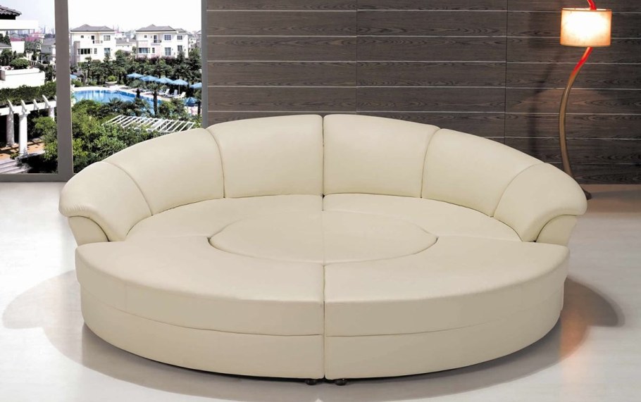 Круглый диван