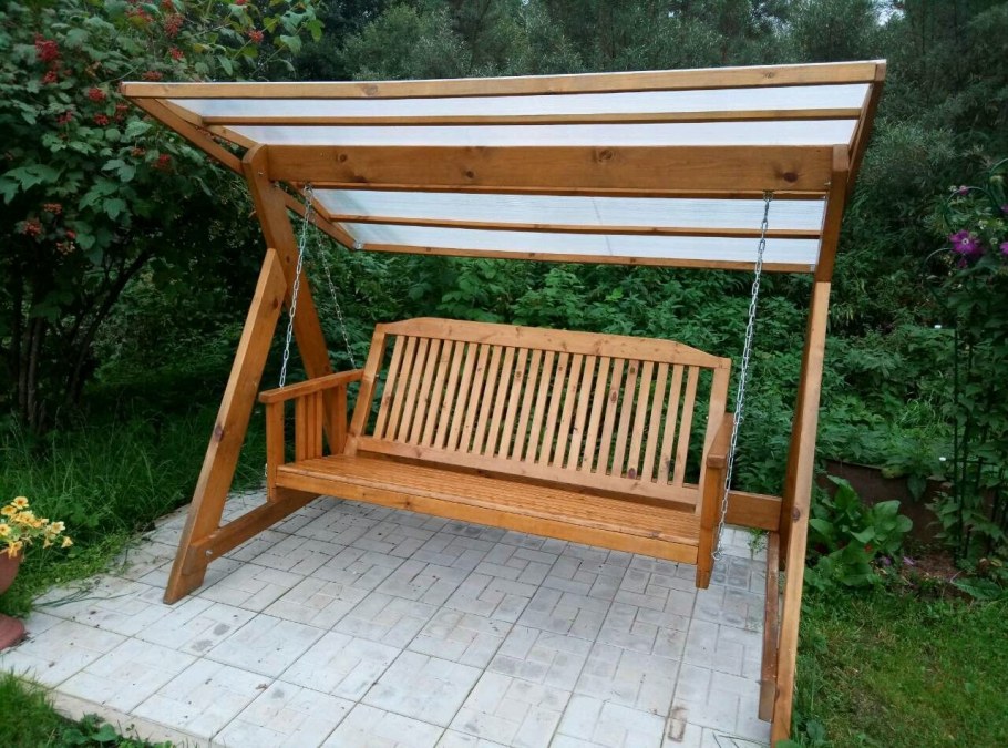 Качели детские уличные из дерева