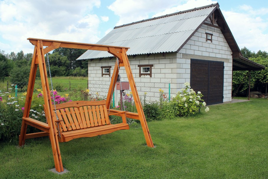 Качель деревянная