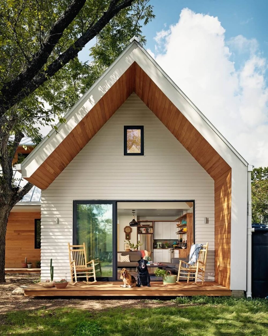 Небольшой деревянный домик