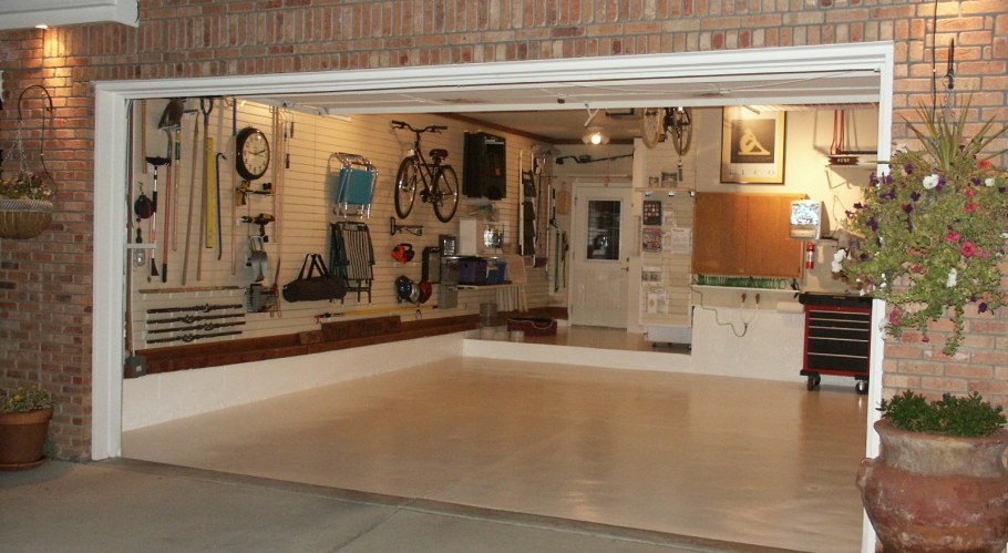 Интерьер гаража