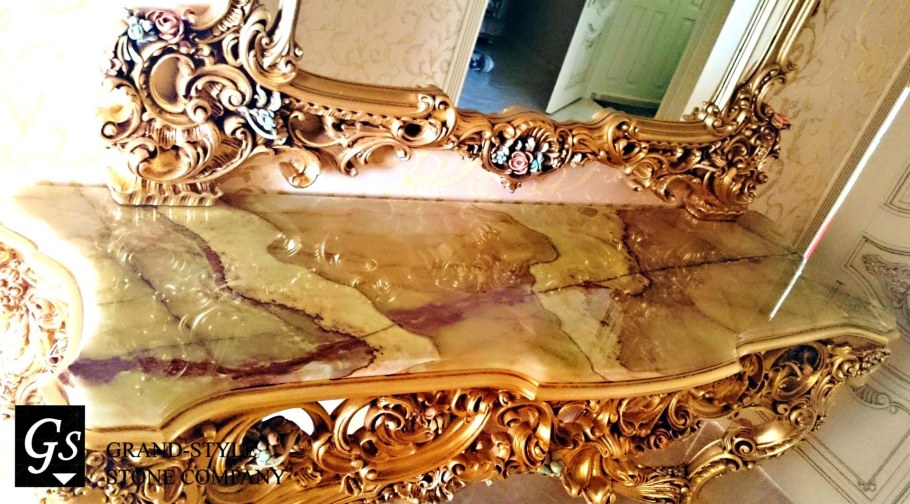 Столешница из камня Оникс