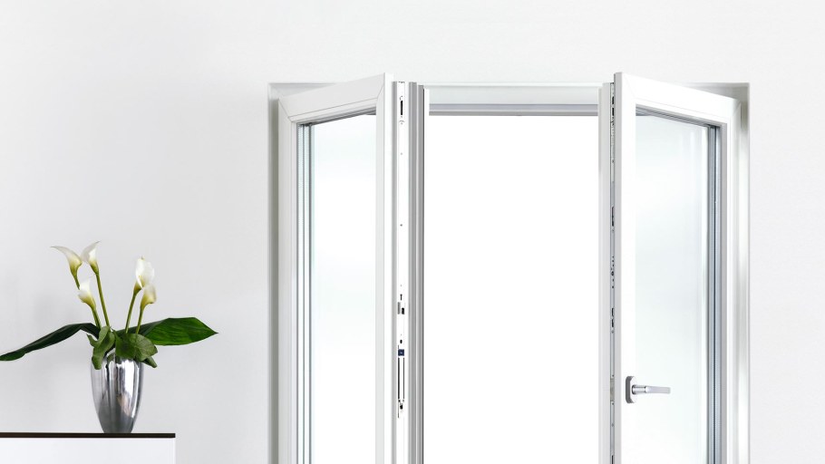 Широкие пластиковые окна