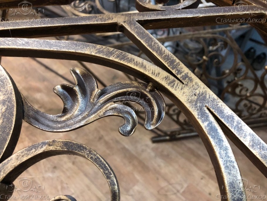 Патинирование металлической трубы