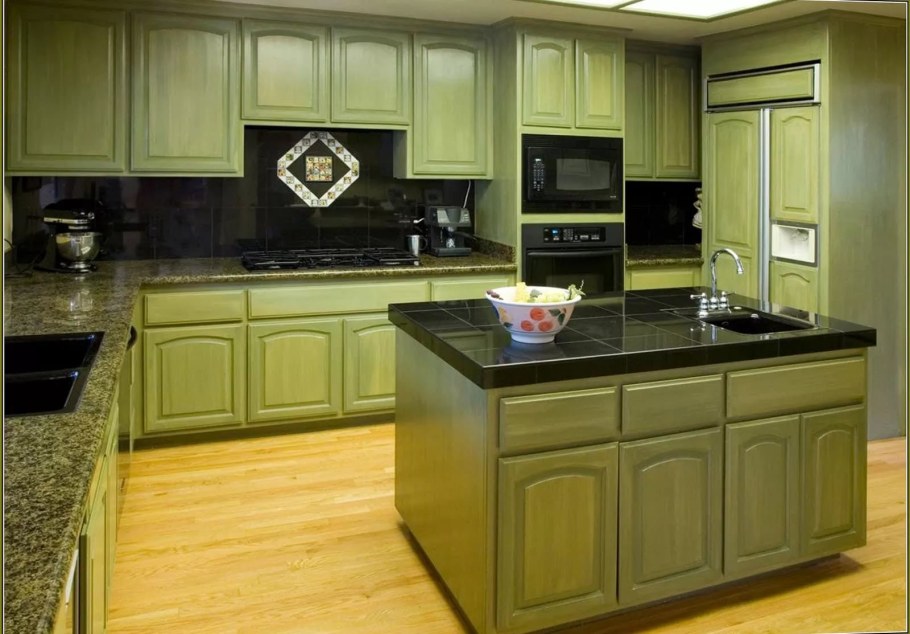 Кухня оливкового цвета