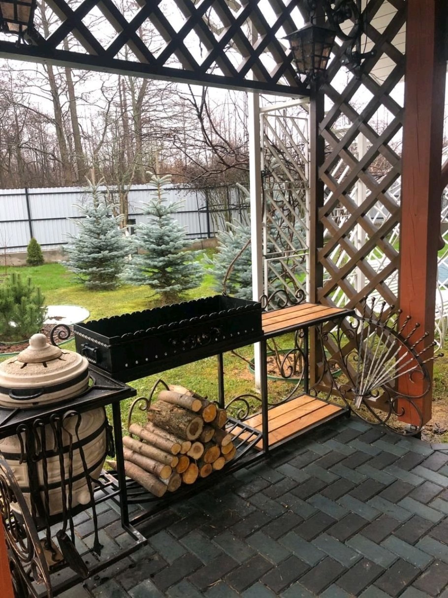 Барбекю под навесом