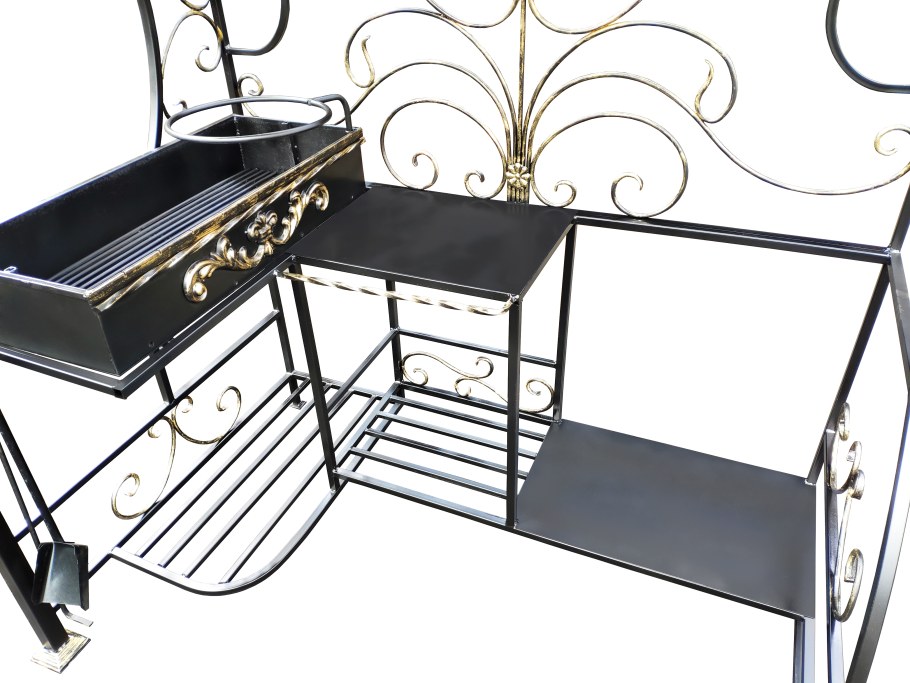 Мангал с вытяжным зонтом