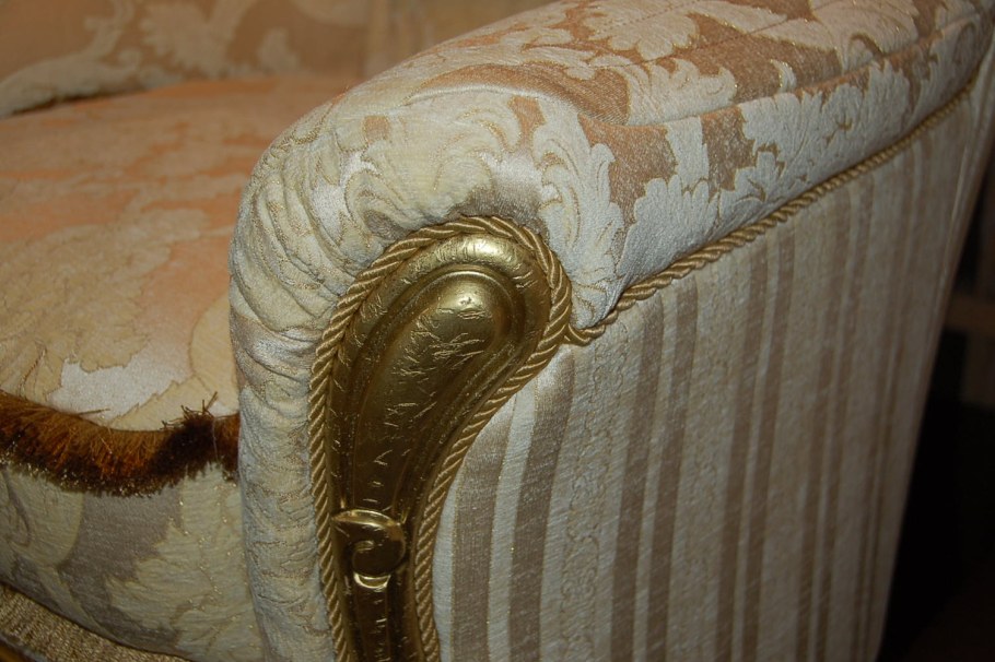 Обивка мягкой мебели