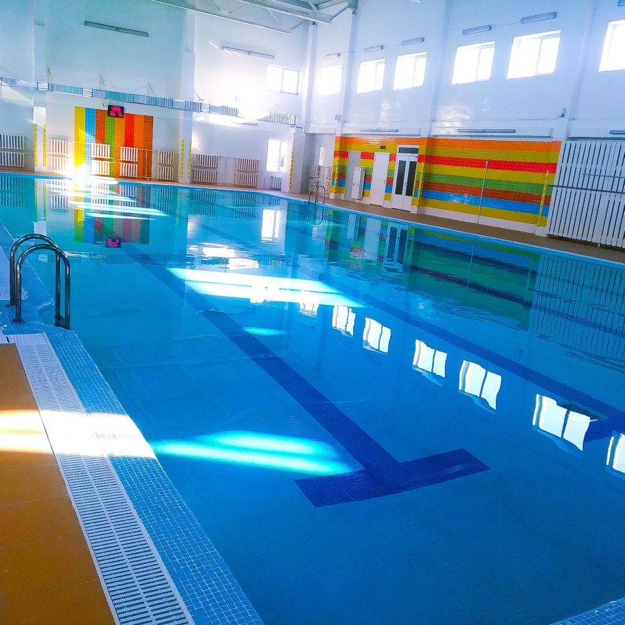 Бассейн Солнечный