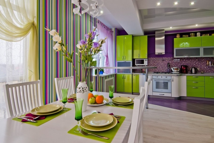 Кухня с зелеными стенами