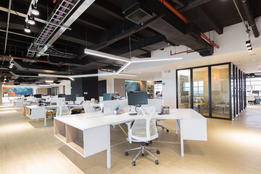 Открытый офис опен Спейс