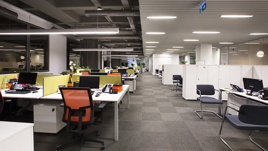 Современный офис опен Спейс