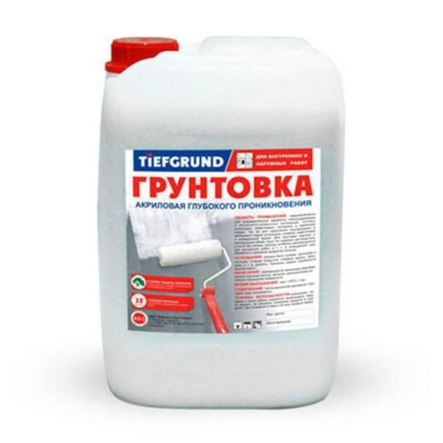 Нанесение грунтовки на стену