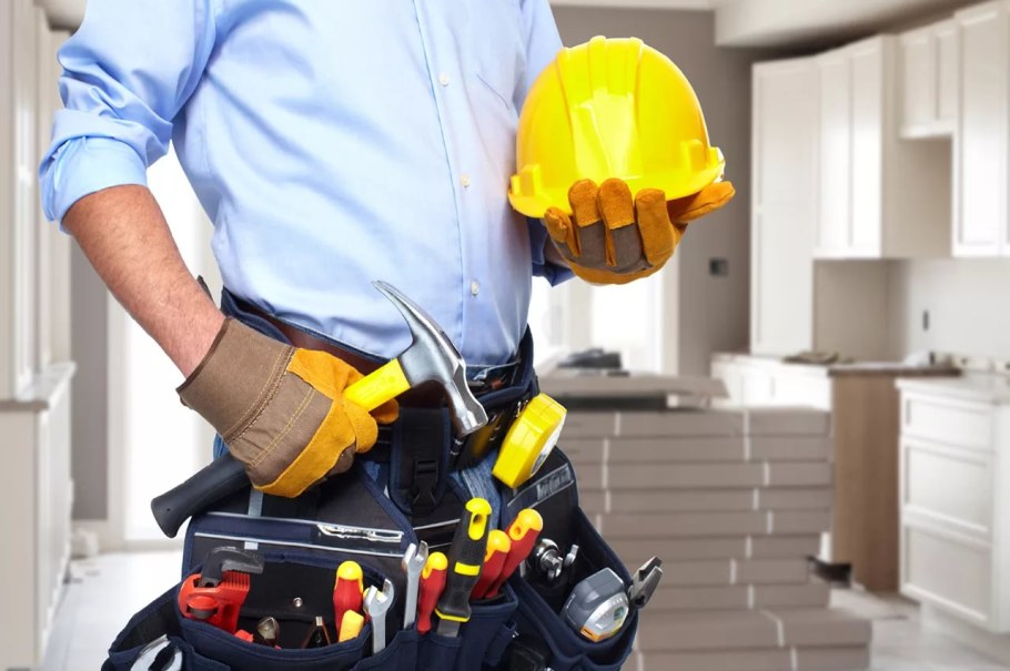 Услуги электрика сантехника сварщика