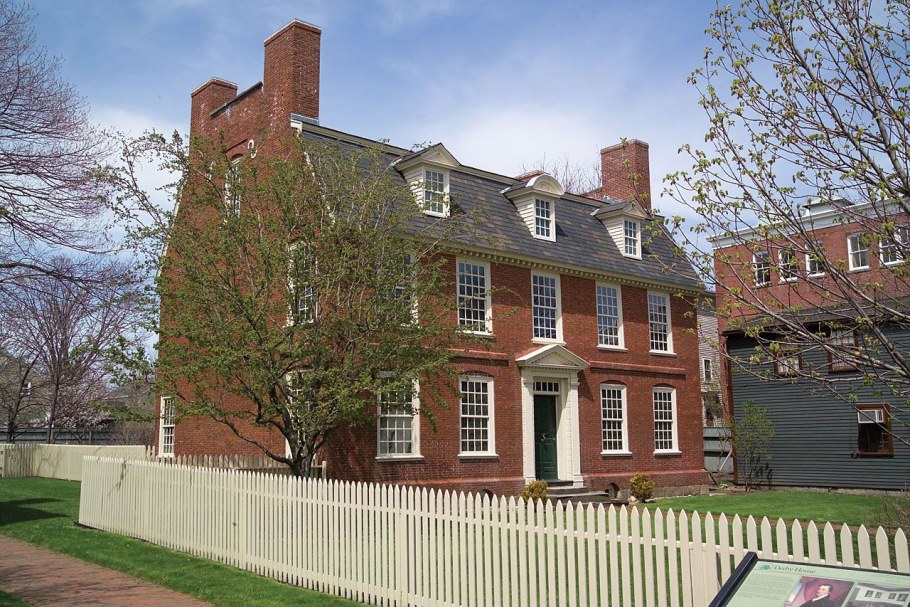 Георгианский особняк Бостон