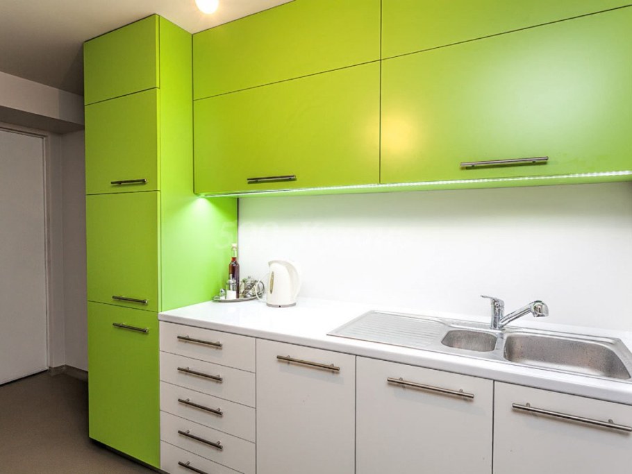 Кухня Барселона эмаль шпон