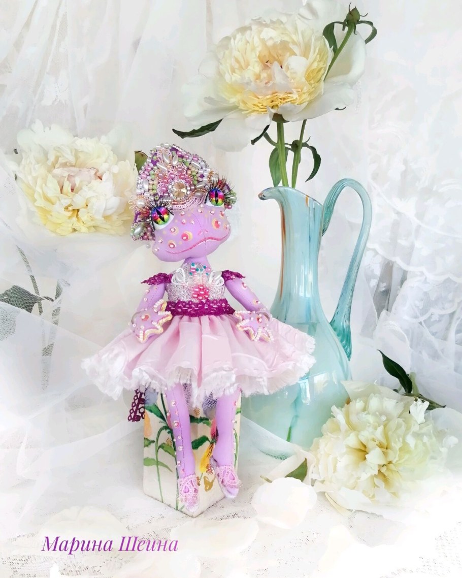 Лягушка кукла