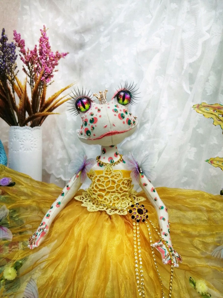 Царевна Несмеяна кукла