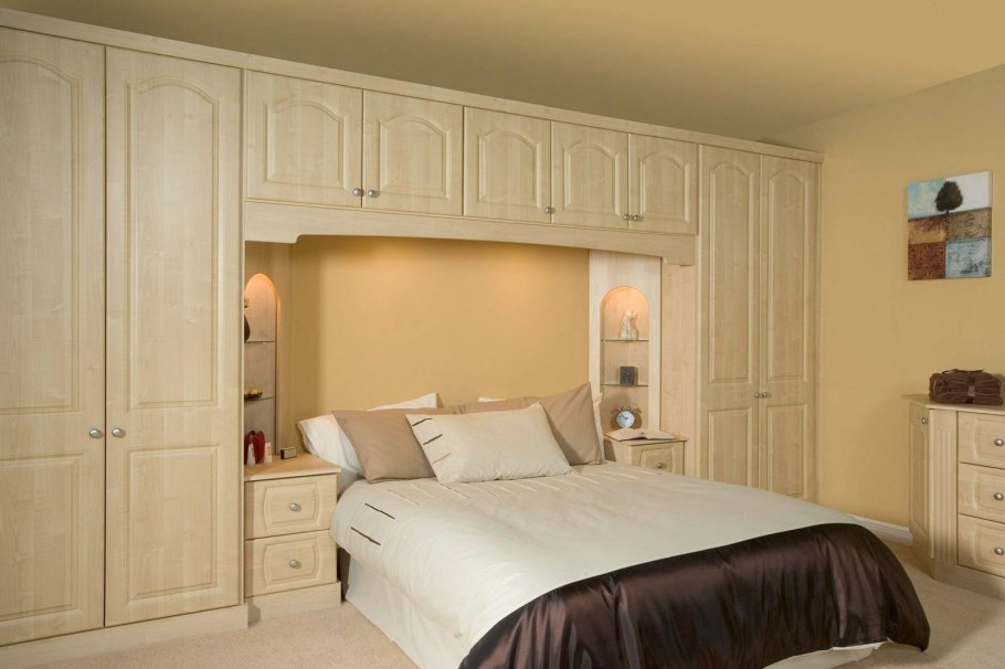 Шатура спальня со встроенной в шкаф кроватью