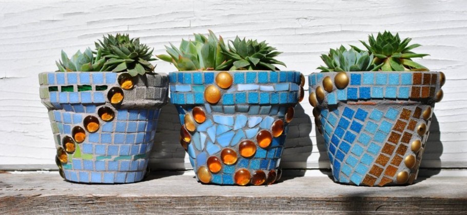 Декор пластмассовых цветочных горшков