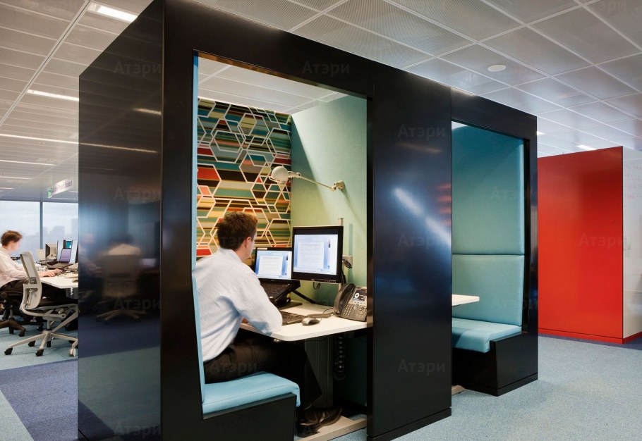 Рабочее место сотрудника офиса