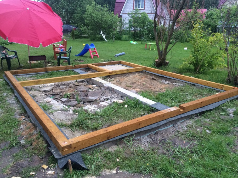 Беседка для дачи на фундаменте