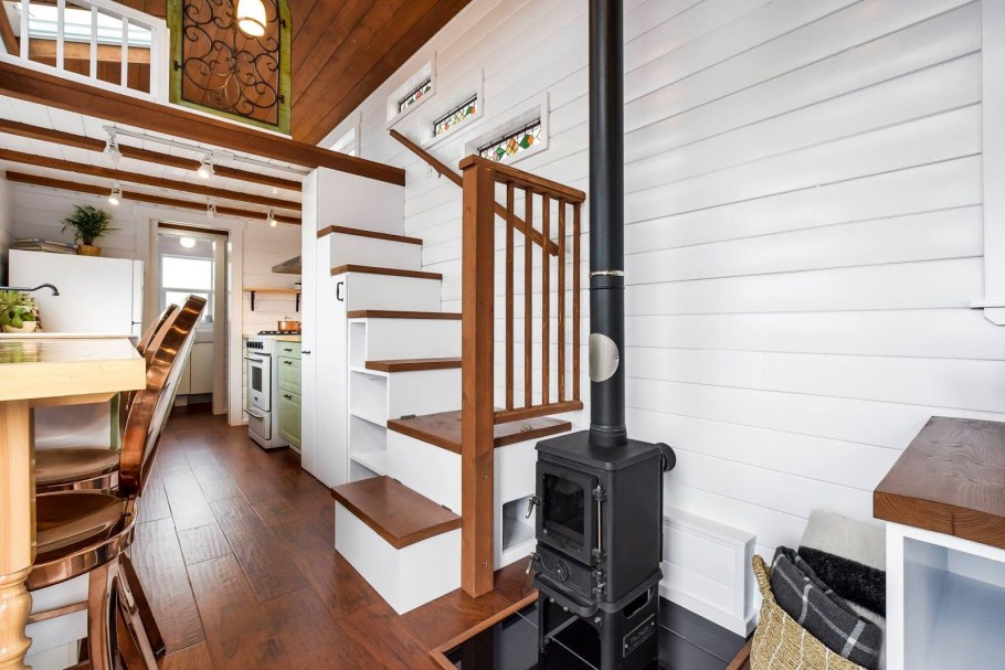 Тини Хаус 4х6