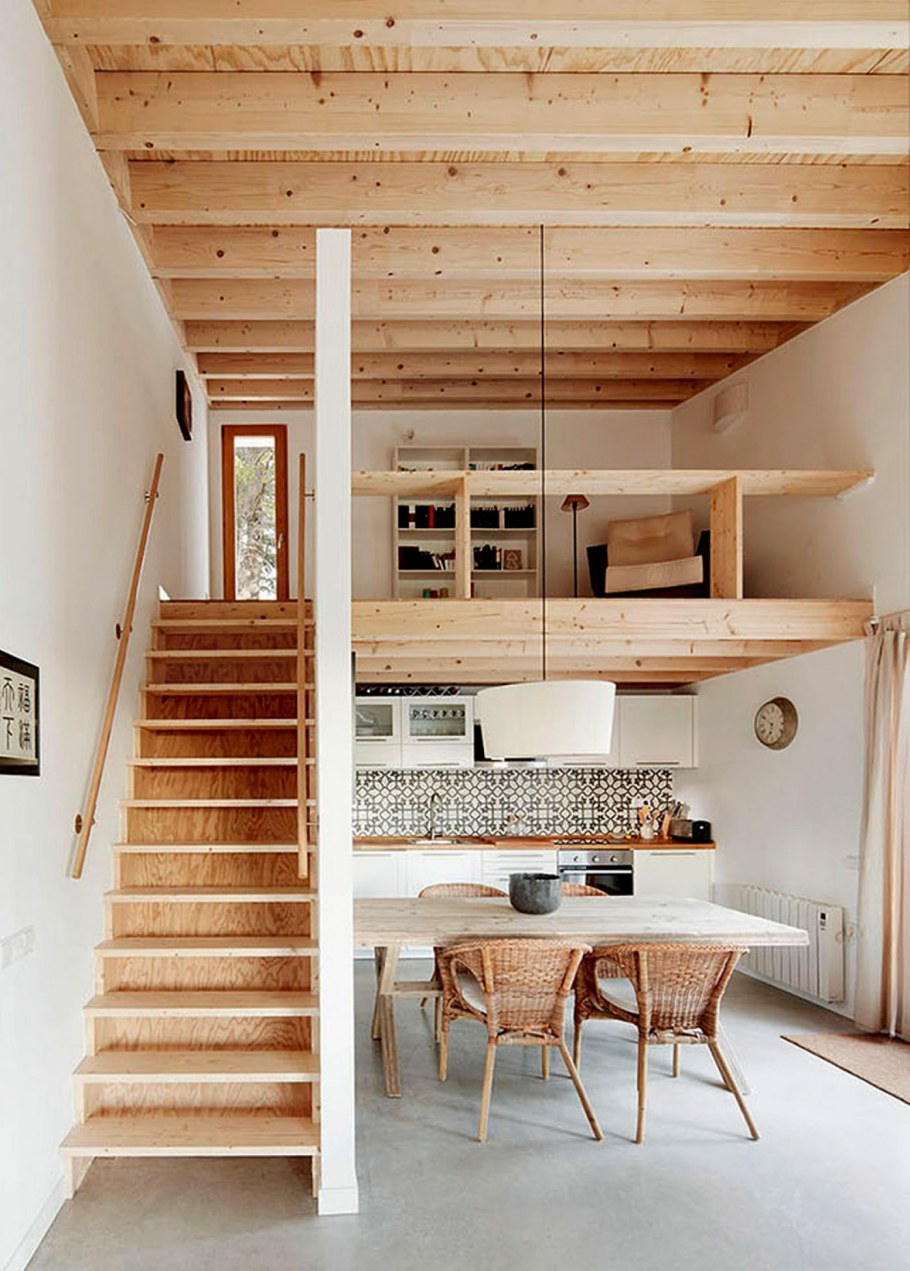 Лестница в Тини хаусе