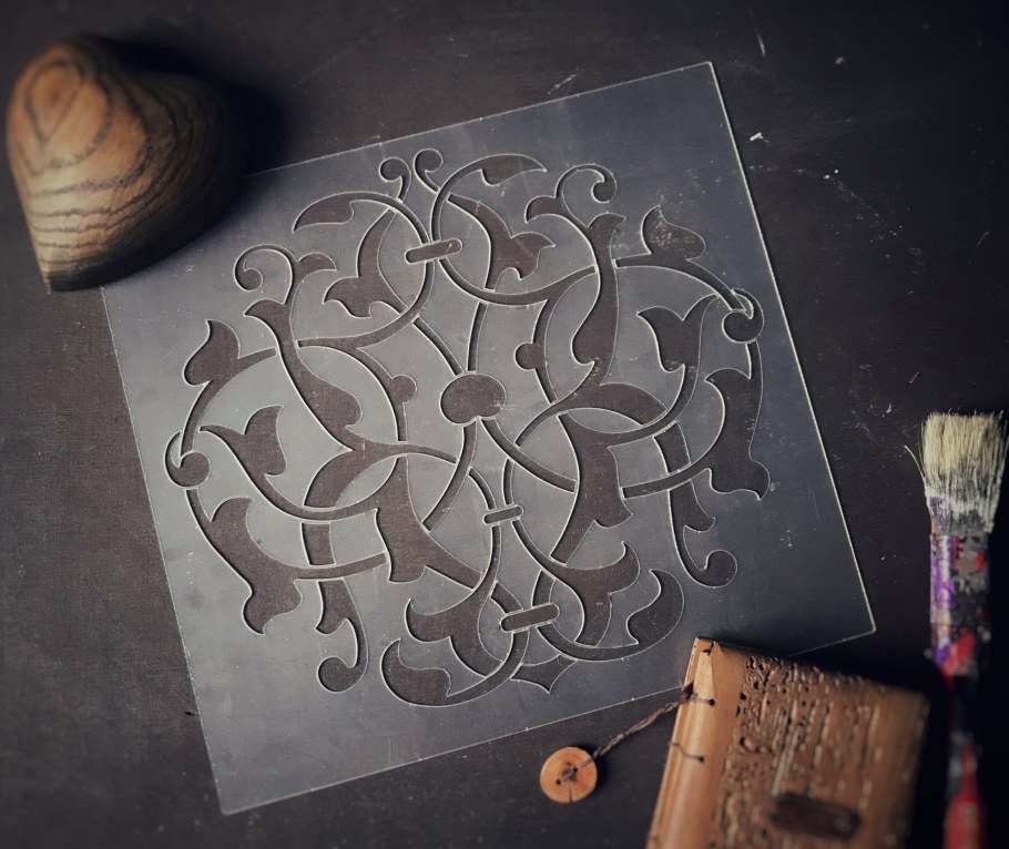 Трафареты для декоративной ш