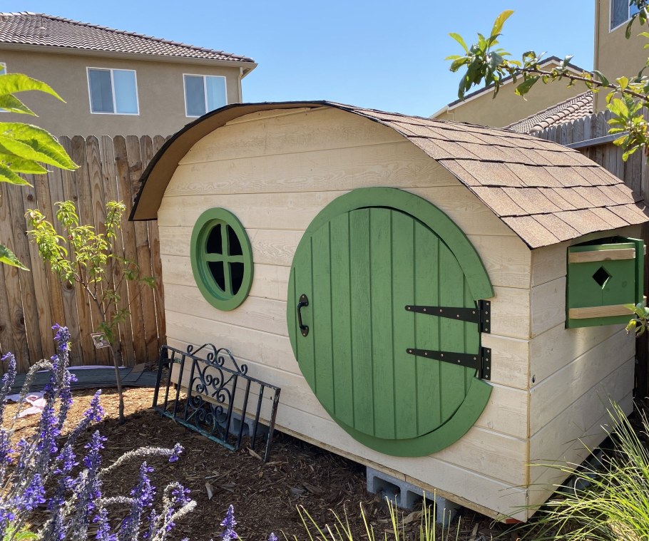 Детский домик Хоббита