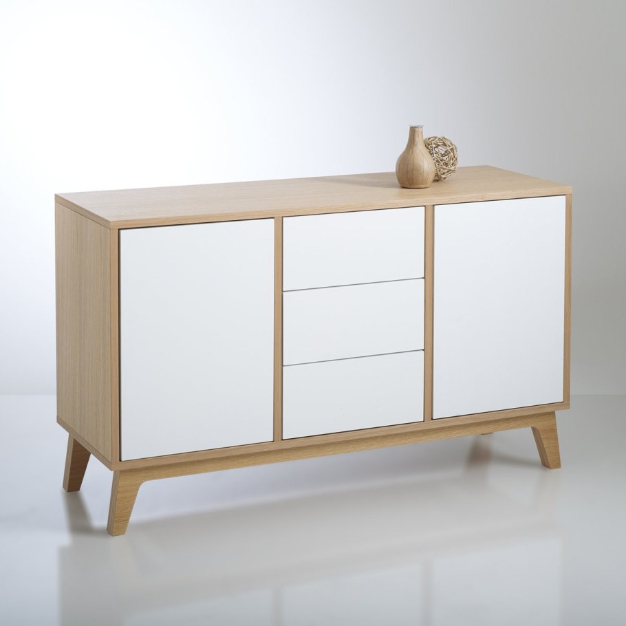 Сервант для посуды из дерева