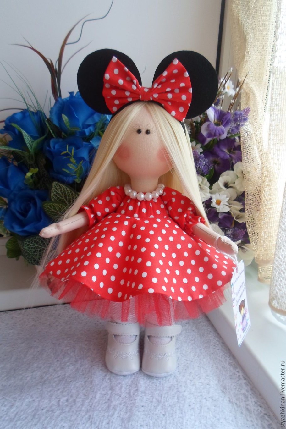 Кукла в костюме мышки