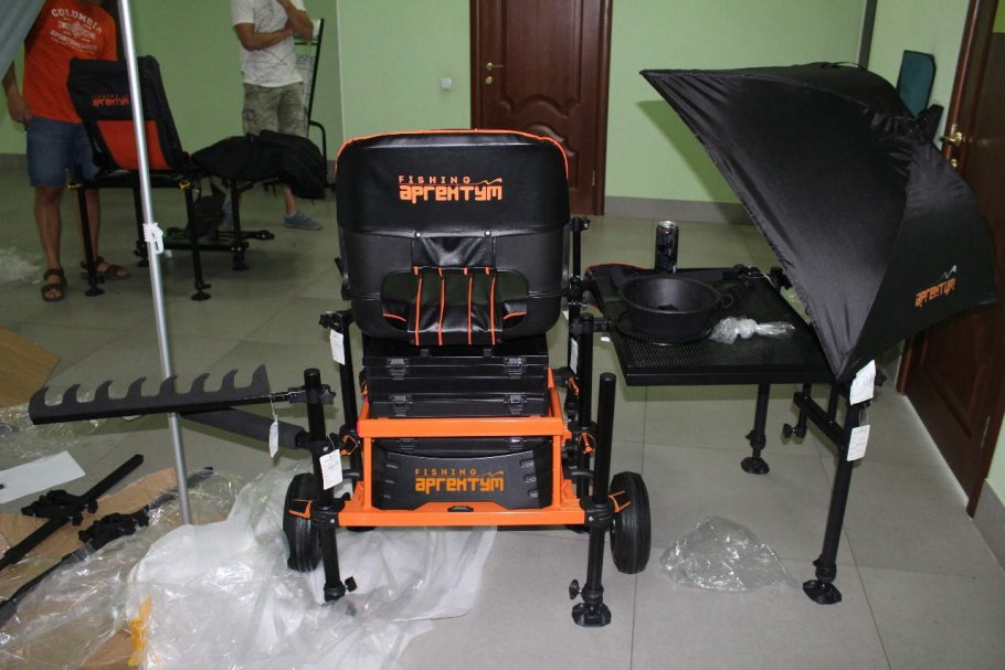 Фидерное кресло Аргентум