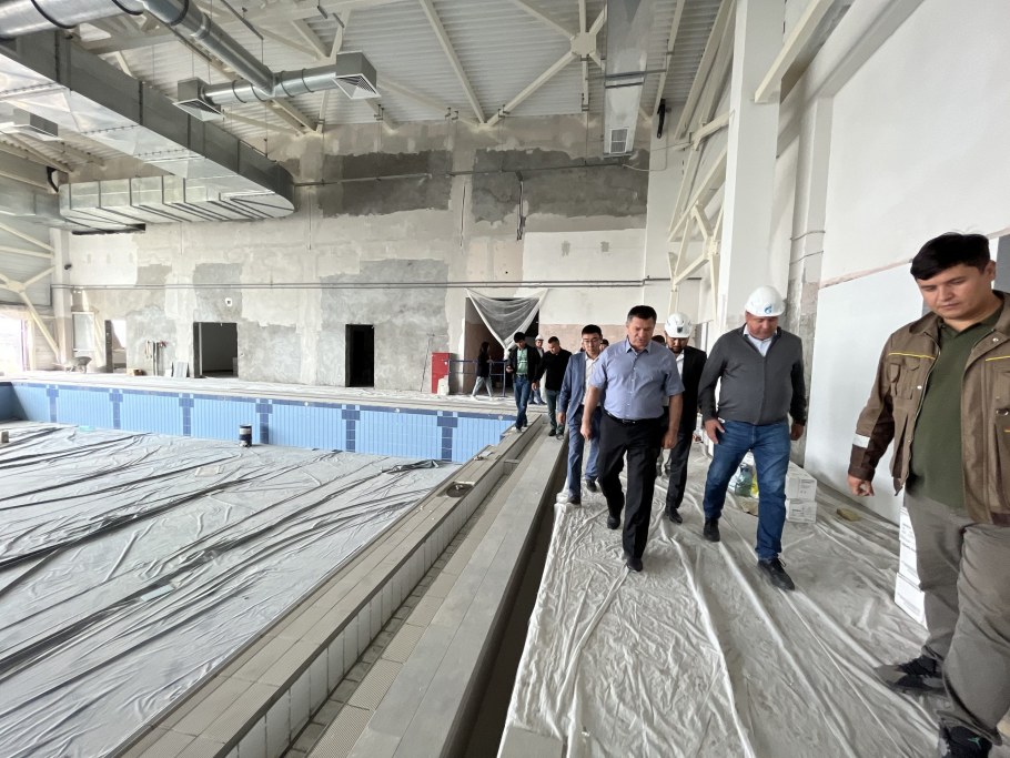 Плавательный бассейн Чолбон