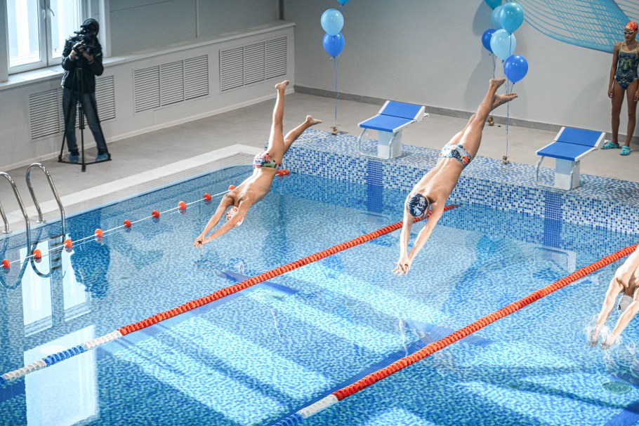 Открытый бассейн в Бишкеке