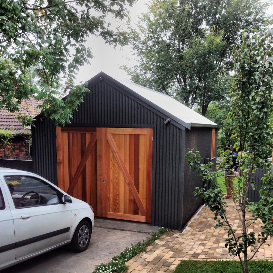 Навес для машины на дачу