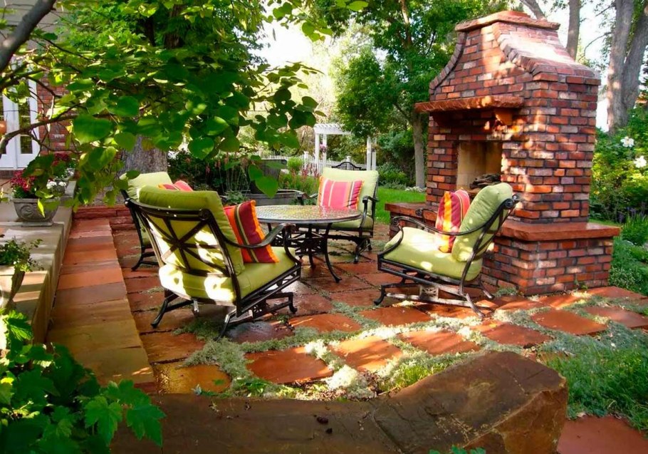 Внутренний дворик на даче