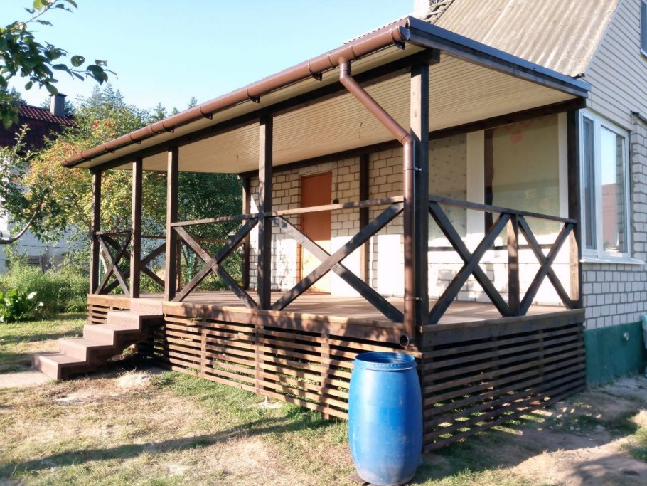 Веранда патио с перголой