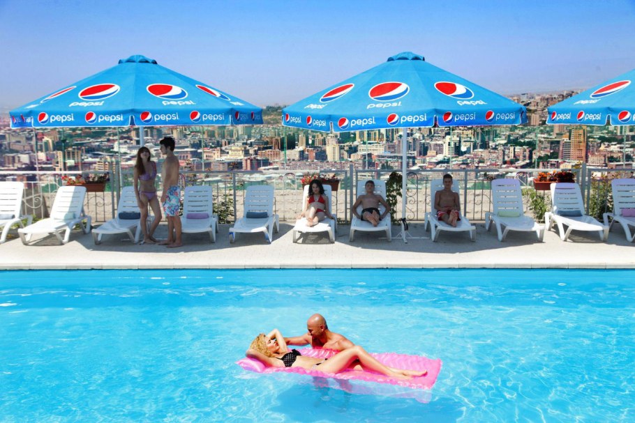 Ваагни комплекс Ереван бассейн