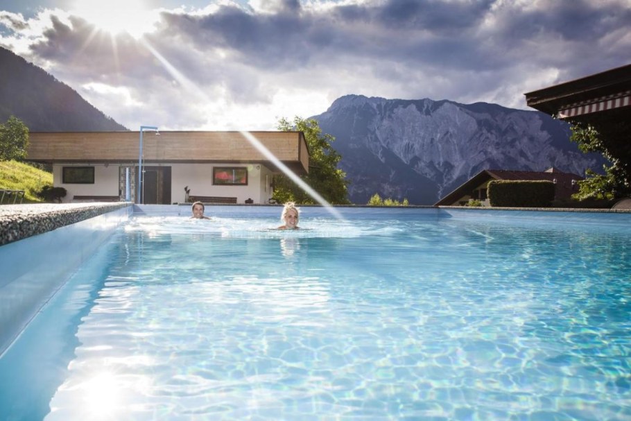 Гранд отель Анапа бассейн Инфинити