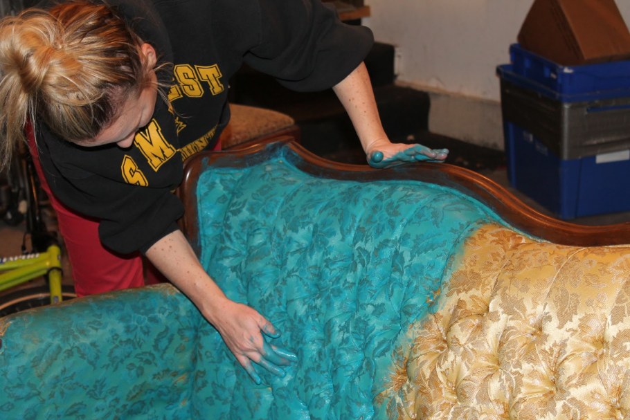 Краска для мягкой мебели