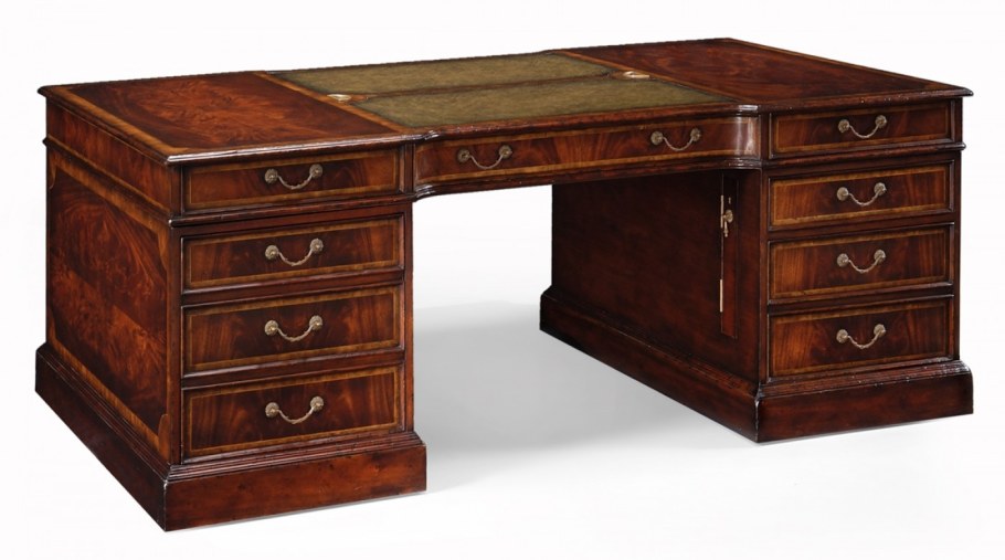 Мебельный лак красное дерево