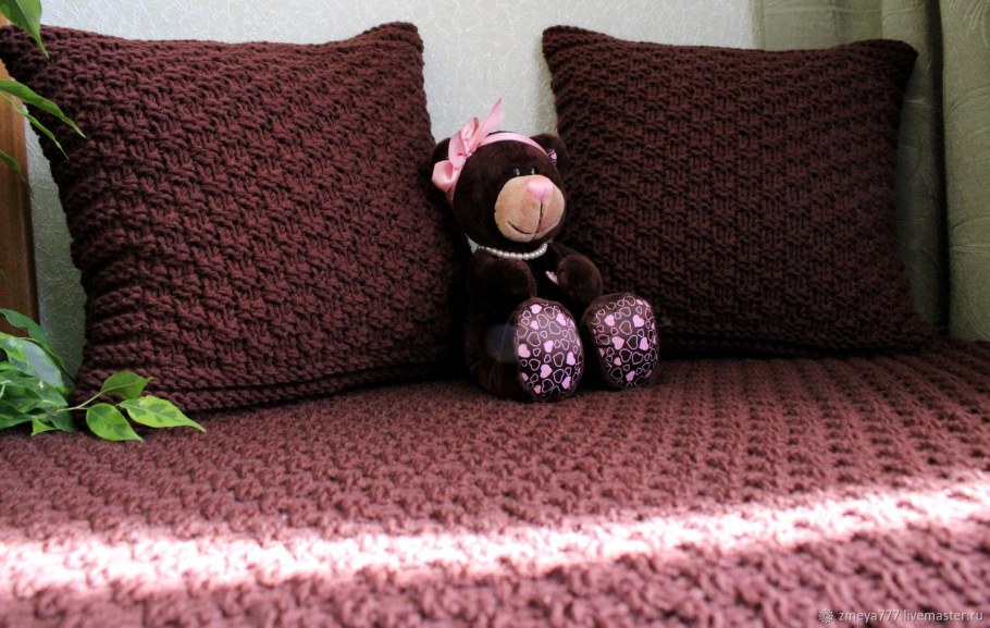 Диванные подушки крючком