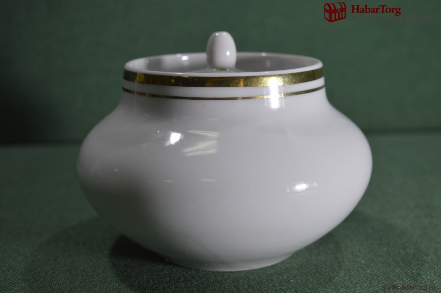 Советский фарфор строительница